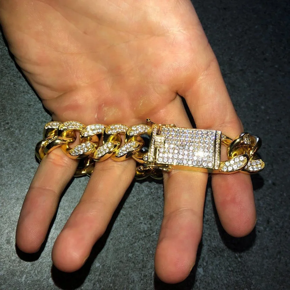 14K GOLD BRACELET! HEAVY!